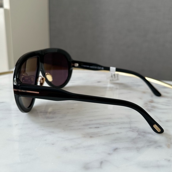 New! Authentic Tom Ford Oversized Pilot Sunglasses. - Picture 11 of 14